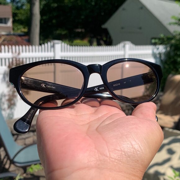 FIRM PRICE Calvin Klein Sunglasses - Picture 6 of 9